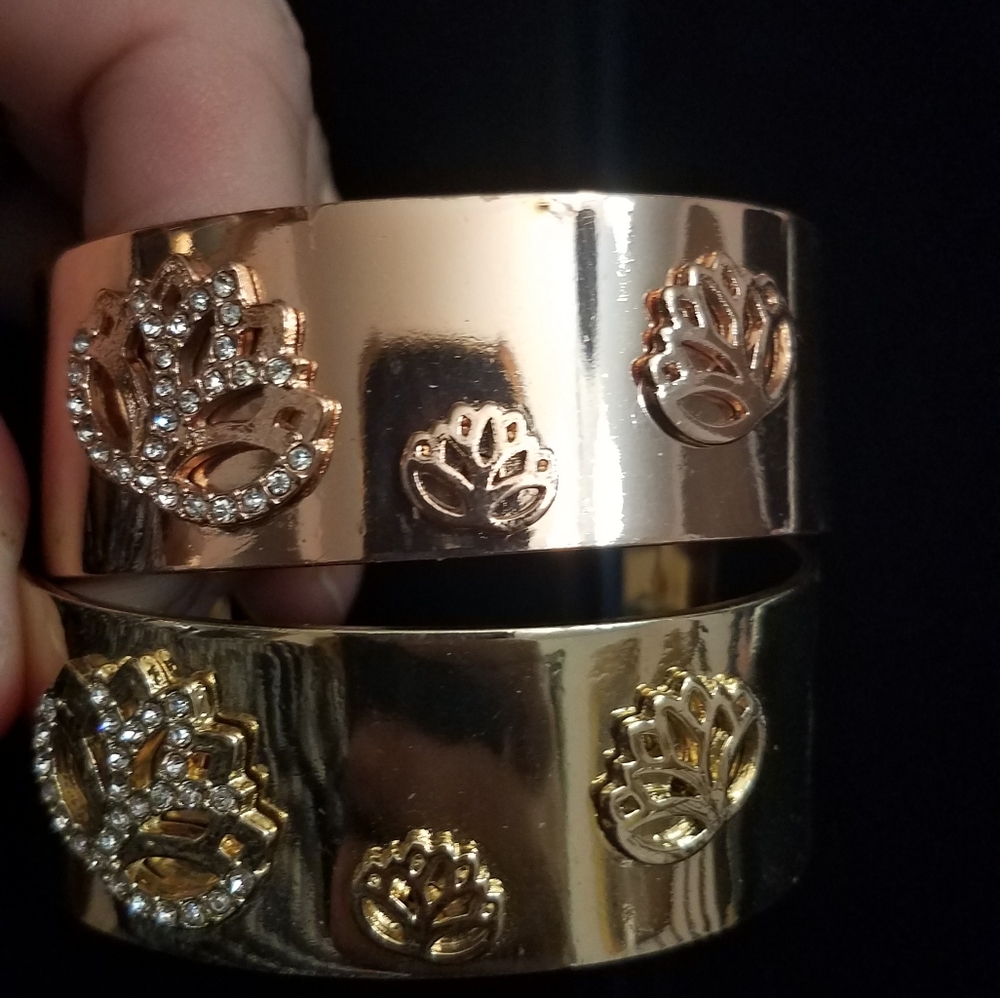 Cuff bracelet set